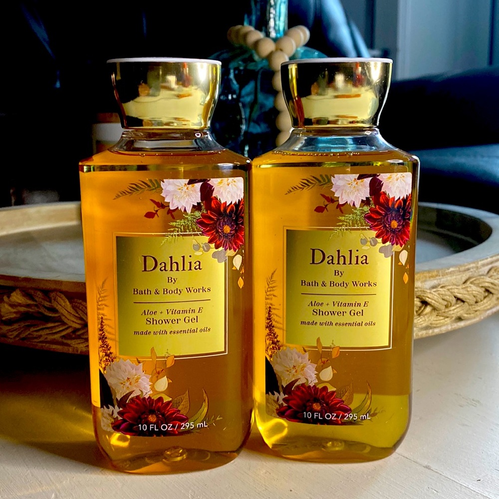 Bath & Body Works Dahlia Shower Gel Set